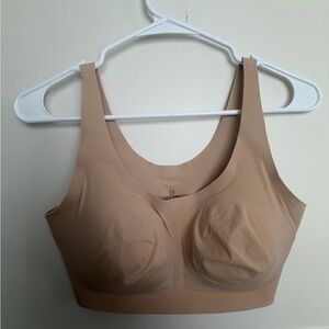 Elegant Seamless Women's Bra in Tan